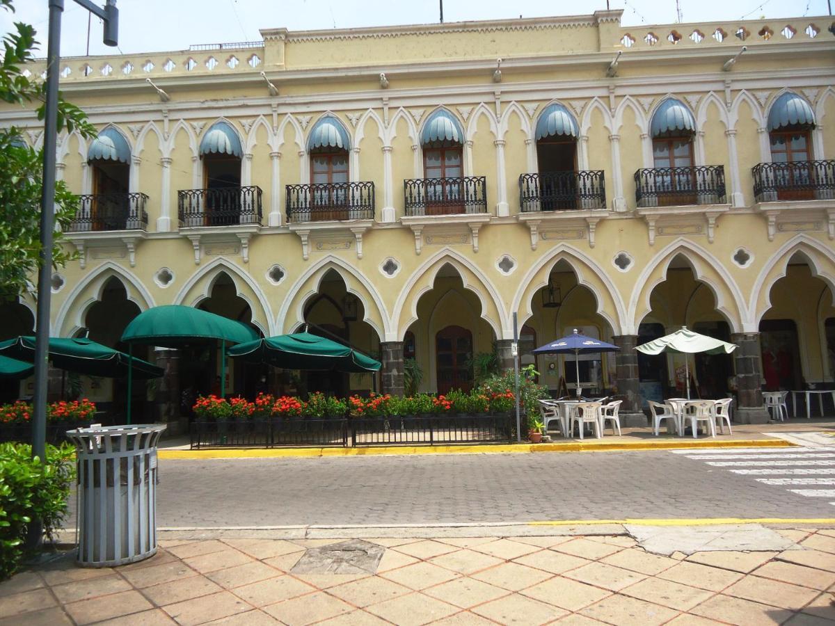 Hotel Concierge Plaza Colima Exterior photo