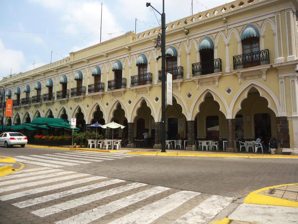 Hotel Concierge Plaza Colima Exterior photo