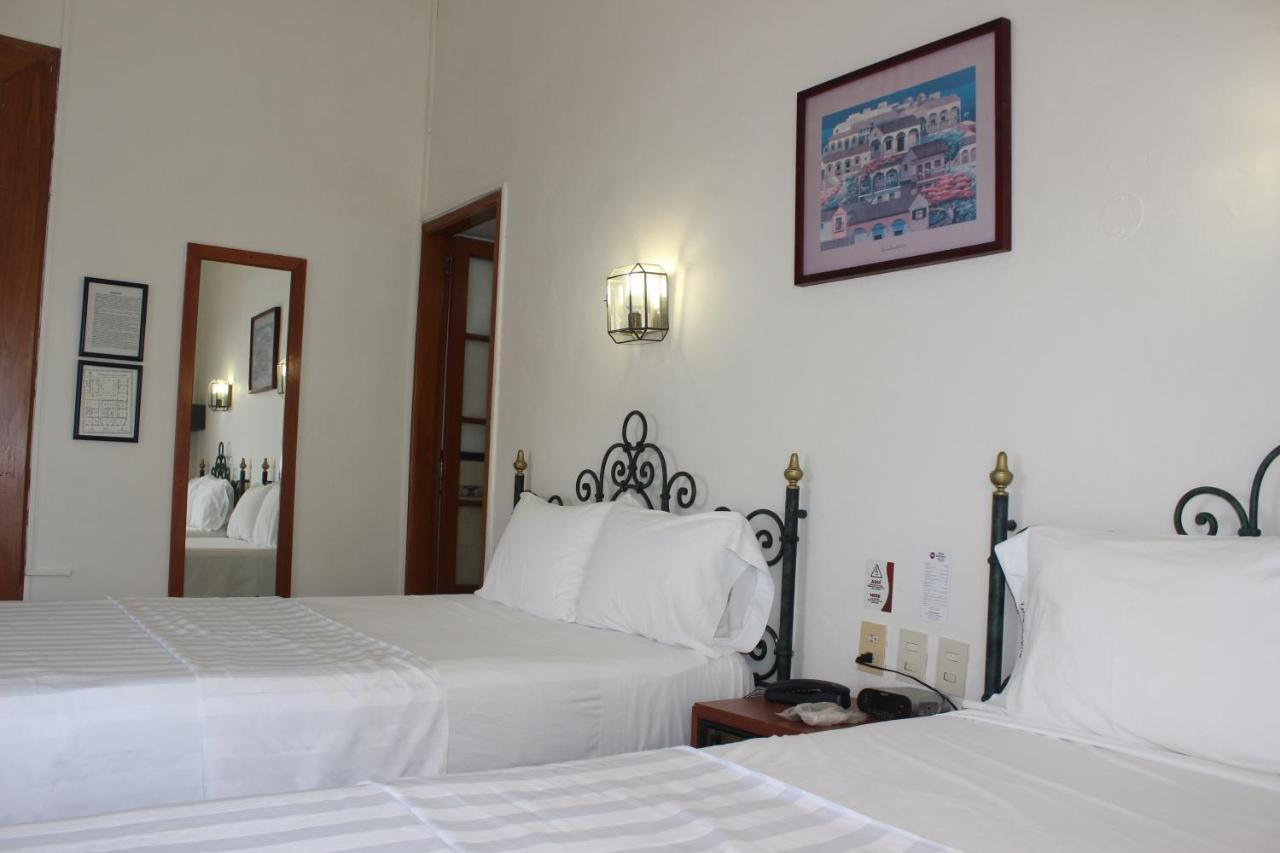 Hotel Concierge Plaza Colima Exterior photo