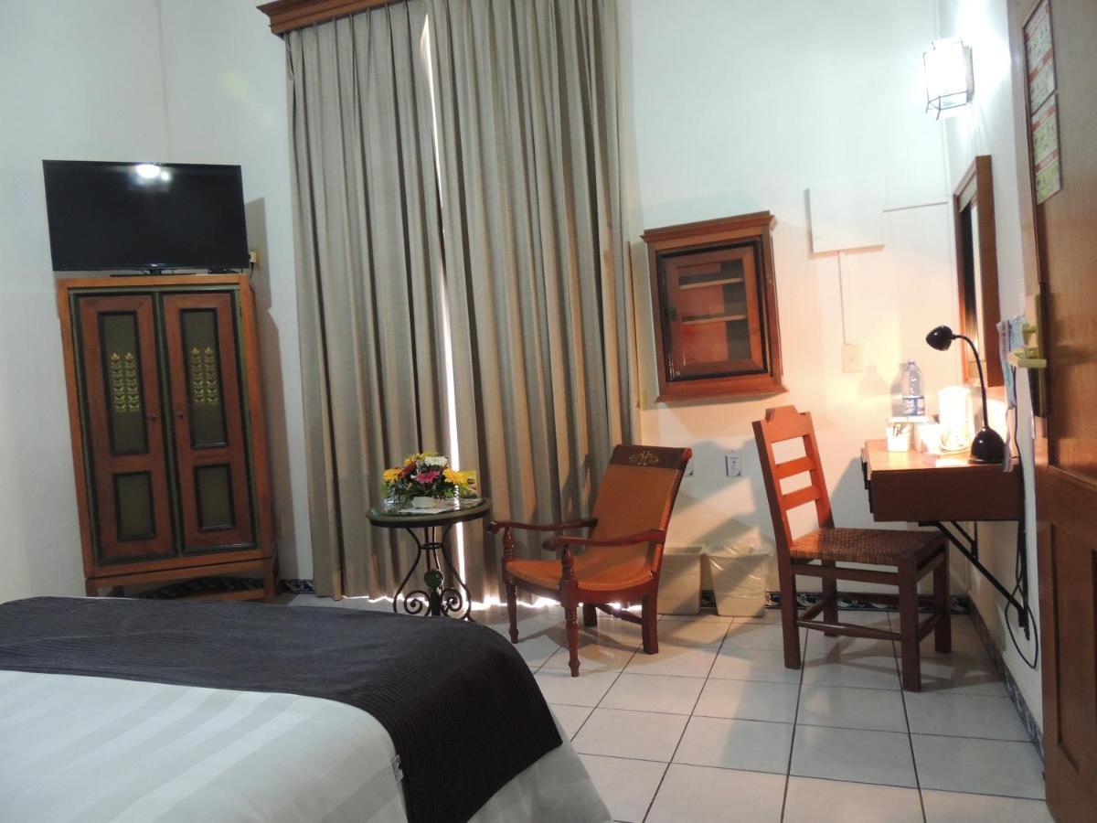 Hotel Concierge Plaza Colima Exterior photo